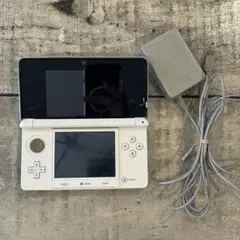 ニンテンドー3DSi ホワイト 本体 ACアダプター付き
