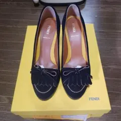 フェンディパンプス