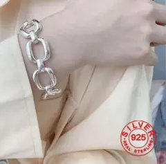 Item thumbnail for item 6e95711a-9c4a-4041-82f6-b80fa0e989e6