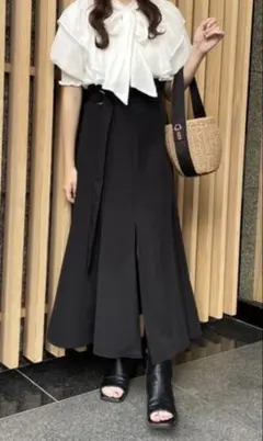 フロントスリットマーメイドスカート