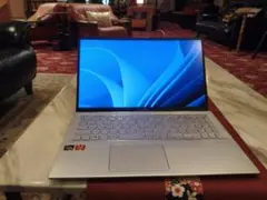 ASUS VivoBook 15（Ryzen 7 / 512GB SSD）