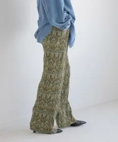 LOWRYS FARM ローリーズファーム ｓｅｌｆｃｕｔガラプリーツパンツ