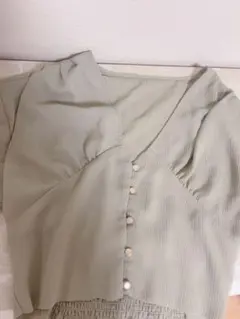 リブ素材 グリーン Vネック 半袖シャツ