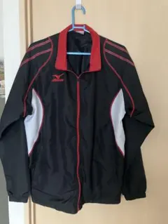 MIZUNOジャンパー赤、黒、白スポ ーツ O XL（LL） ・ミズノ　スポーツ