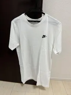 ナイキ　Mサイズ　白　Tシャツのサムネイル