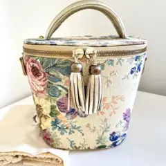 Item thumbnail for item f6a9070b-24c0-4669-8331-19dc260557ab