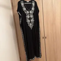 Dan Bei Fashion 刺繍入り ロングワンピース