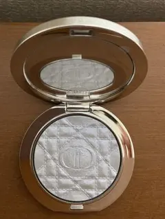 Dior スキンフォーエバー グロウルミナイザー 05 ブルーストロボ