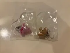 サンリオ　ゆるっとめじるしアクセサリー　くろうさ　ぼんぼんりぼん