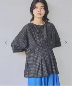 ドット柄 スリットネック 半袖ブラウス販売価格14,000円 - メルカリ