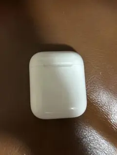 Apple AirPods 本体 充電ケース付きのサムネイル