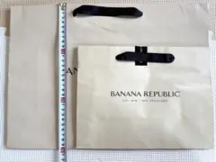 『 2点まとめ売り 』 紙袋 BANANA REPUBLICショッパー バナナリのサムネイル
