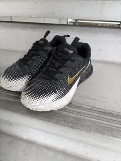 21cm NIKE AIRMAX スニーカー ブラック ゴールドのサムネイル