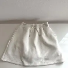 女の子用　GU スカート 白 キュロット インナーパンツ付きのサムネイル
