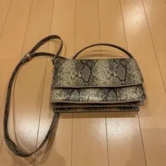 パイソン柄　財布　ショルダーバッグ