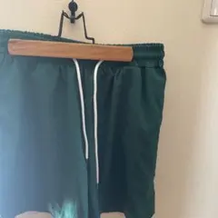 緑 短パン