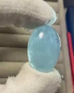 アクアマリン天然石大きめ(割れ、傷無し)