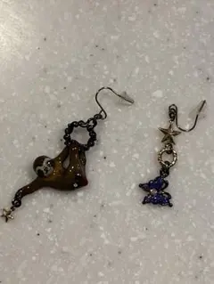 新品未使用★ANNA SUI ピアス　アナスイ　なまけもの　蝶