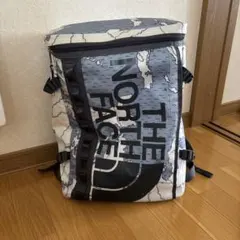 ノースフェイス　ヒューズボックス