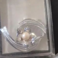 花形シルバーブローチ パール付き