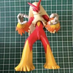 ポケモン　ポーズフィギュア　バシャーモ　タカラトミー　食玩　アクション