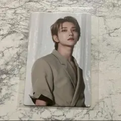 Item thumbnail for item 975c8cfe-8b4f-46ae-92b8-23c5807ff919