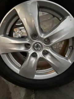 Nissan 5スポークホイールと215/65R16スタッドレスタイヤセット