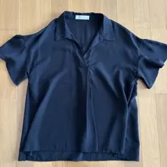 CECIL McBEE ブラック半袖シャツ