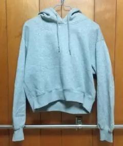 GU グレー クロップドパーカー S