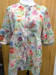 【新品】　花柄バルーンスリーブシャツ