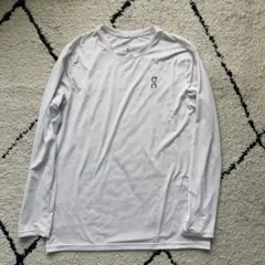 on core long tee ランニング　ロンT ホワイト　ロゴ　Mサイズのサムネイル