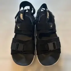 Nike キャニオンサンダル　スポーツサンダル ブラック×ホワイト　28cm