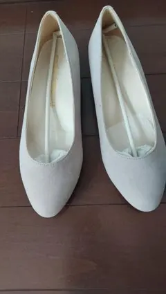 スエードパンプス