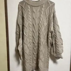 イング　ベージュニットワンピース