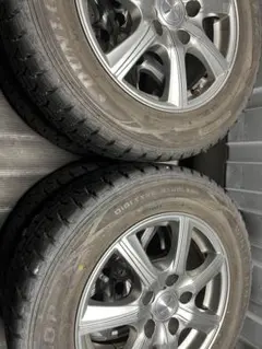 195/65R15 2017年製　6J ＋43 スタッドレス　ダンロップのサムネイル
