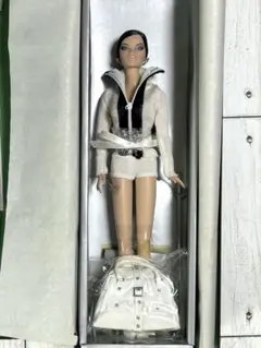 専用です。ジェイソンウー　ファッションロイヤリティー　ドレスドール Yahoo!オークション -「jason wu」(着せかえ人形) (人形