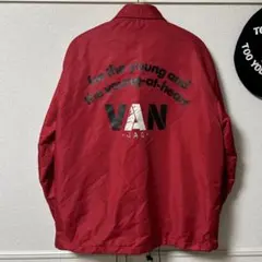 新品タグ付き ヴァンジャケット コーチジャケット ブルゾン バックロゴ ベージュ 楽天市場】HOOK ブルゾン【HOOK】古着風バッグ英字刺繍フェイク