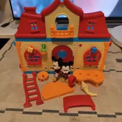ミッキーマウス おもちゃの家 フィギュア付き