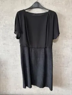 UNTITLED 半袖ひざ丈ワンピース サイズ2 ブラック