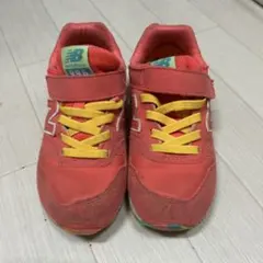 New Balance ピンク スニーカー ベルクロ