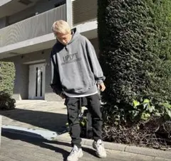 お値下中、即日発送できます！UPD'T フード付きパーカー グレー 武尊選手