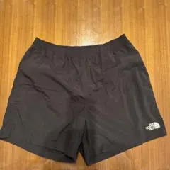 ノースフェイス　バーサタイルショーツ　ブラック　M