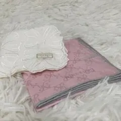 NINA RICCI 刺繍 ハンカチ　ピンクロコハンカチ　２枚セット