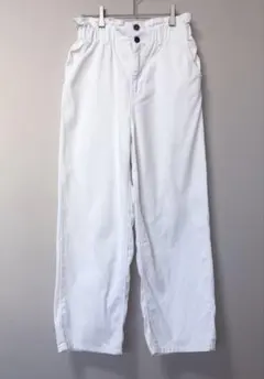 新品　ホワイト デニム　カジュアルパンツ ゴムウエスト