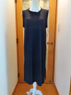 ブラックロングベスト