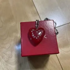 MILK 赤いハート型ネックレス