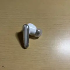 サウンドコア liberty 4 右