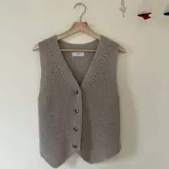 SLOBE IENA ベージュ Vネック ジレ