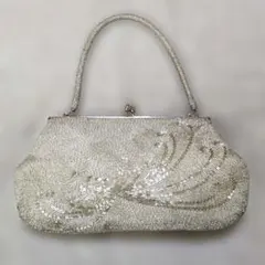 ビーズ　パーティーバッグ　ビーズ刺繍　　シルバー