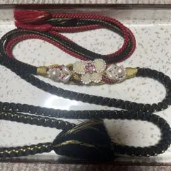 帯留め　成人式　赤黒　パール
